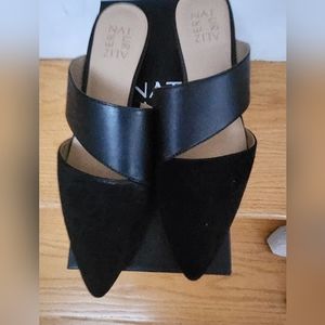 NATURALIZER LEATHER AND SUEDE MULES 8